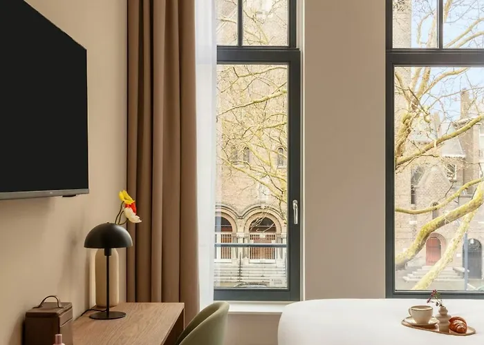 Middelland 3* Rotterdam